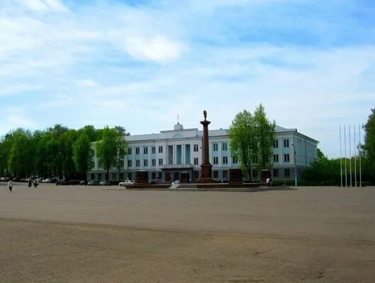 Площадь ленина великие луки фото Городской смотр-конкурс "Лучший предприниматель города" пройдет в Великих Луках 