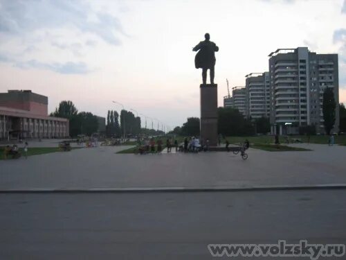 Площадь ленина волжский фото Фотогалерея Волжского - Площадь Ленина - Волжский.ру