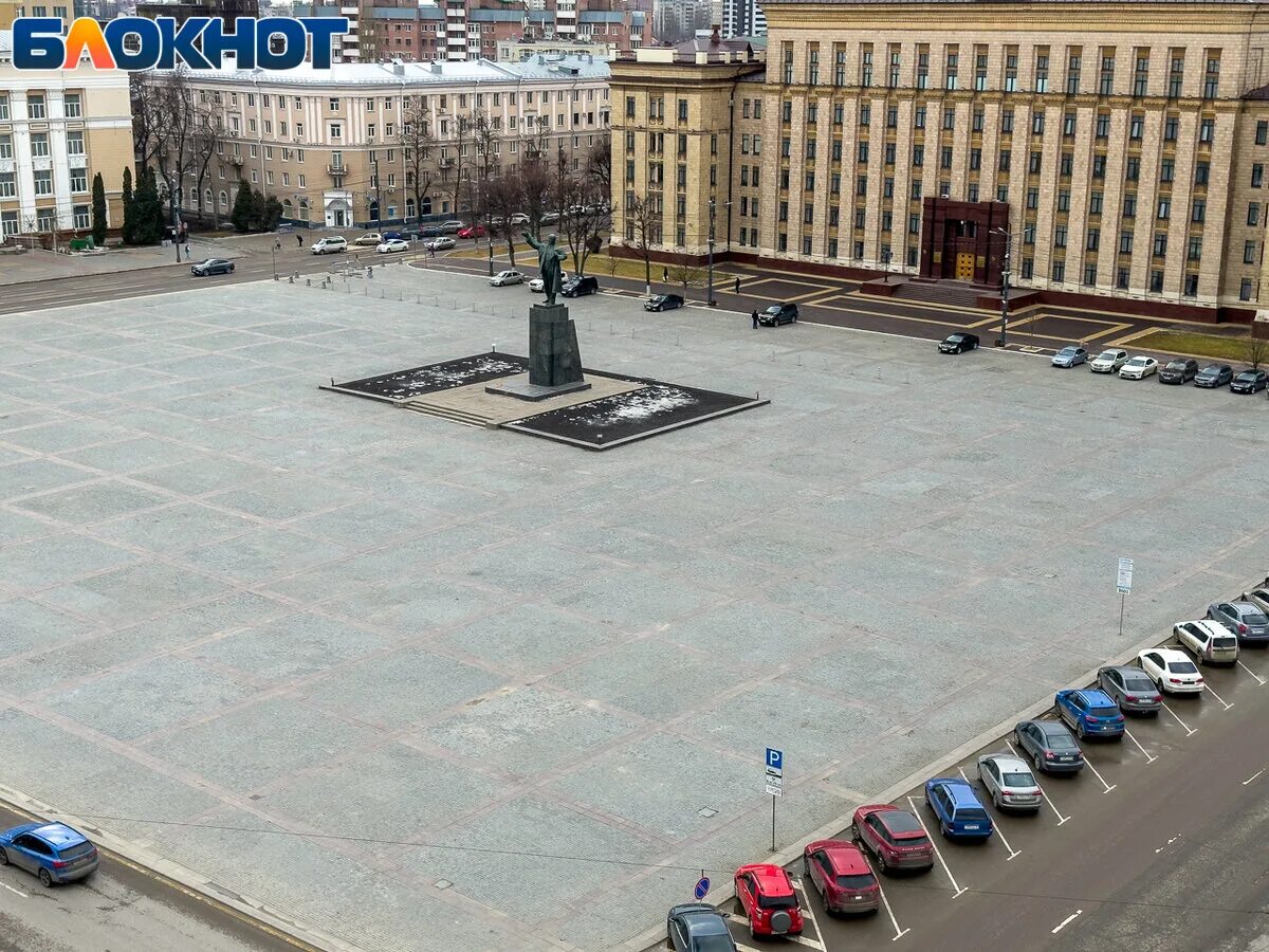 Площадь ленина воронеж фото Внутренности башни с часами на площади Ленина показали в Воронеже Блокнот Вороне