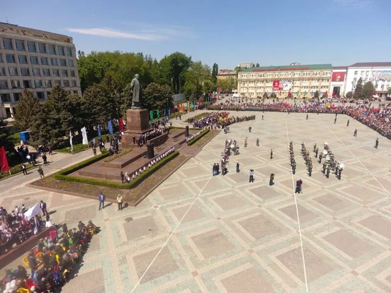 Площадь махачкалы фото Ответы Mail.ru: В каком городе республики Беларусь находится эта центральная пло