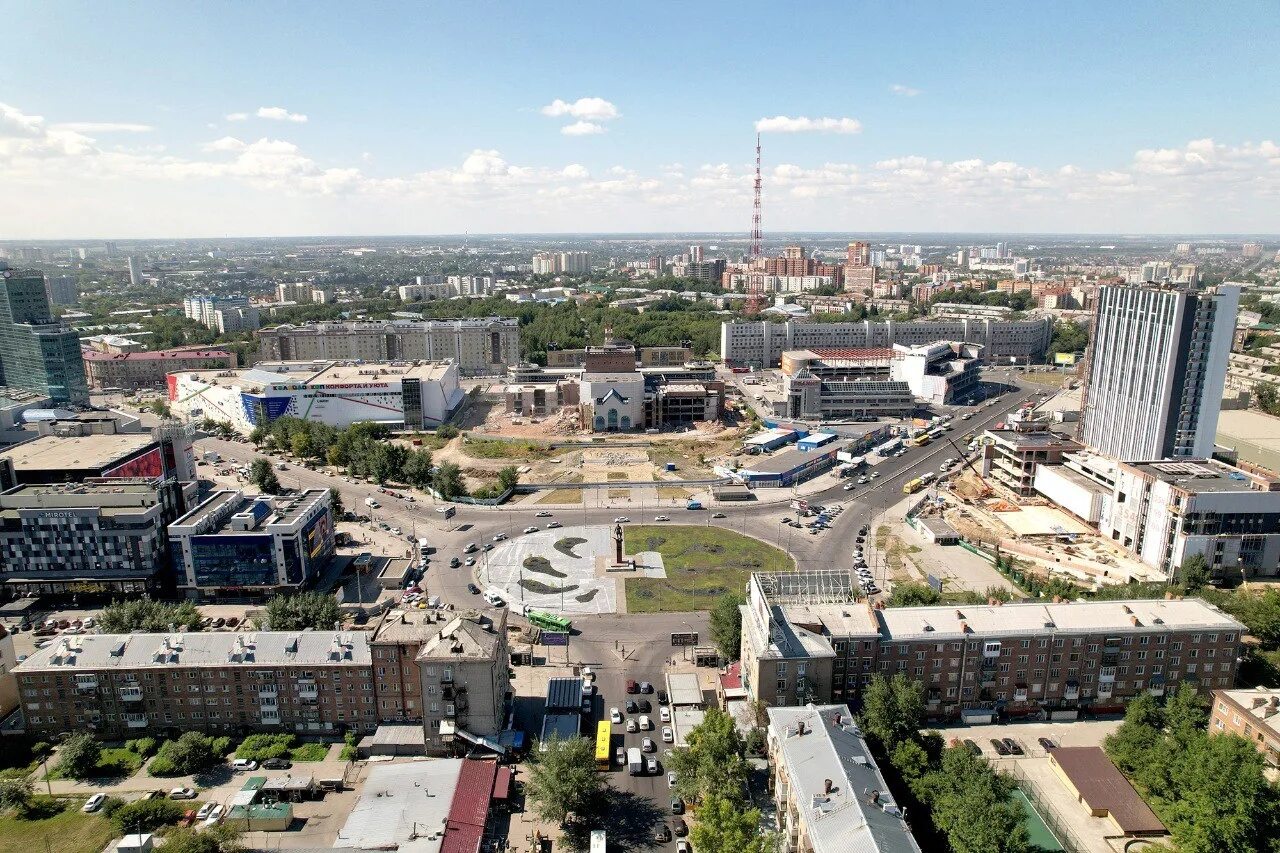 Площадь маркса фото В Новосибирске завершили благоустройство у памятника Покрышкину на площади Маркс