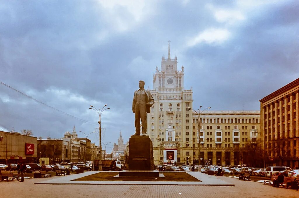 Площадь маяковского в москве фото Mayakovsky Square // Площадь Маяковского Triumph Square, l. Flickr
