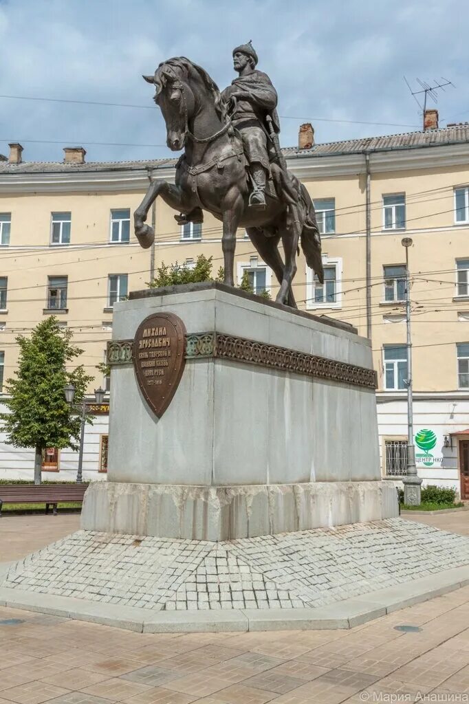 Площадь михаила тверского тверь фото Советская площадь в Твери и памятник князю Михаилу Тверскому