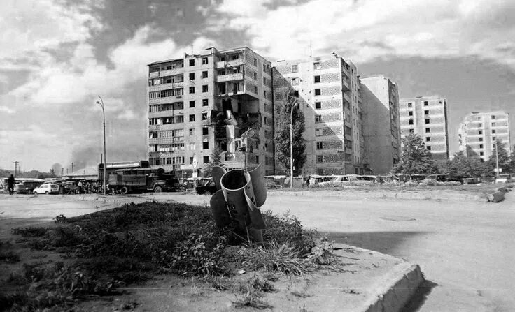 Площадь минутка фото Пин на доске Chechen War 1994-04