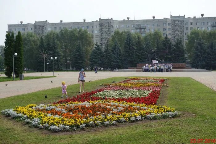 Площадь мира 2 кострома фото Площадь Мира - Кострома