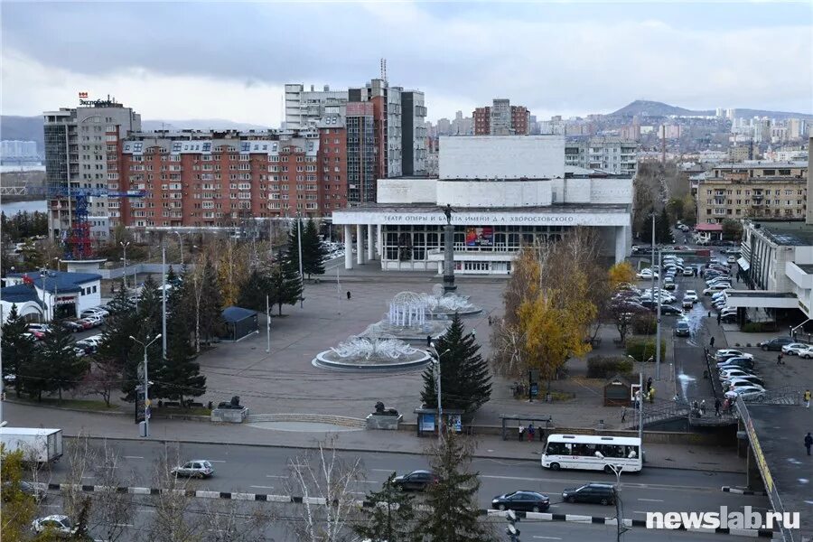 Площадь мира красноярск фото На крышу красноярской мэрии будут пускать туристов / Новости общества Красноярск