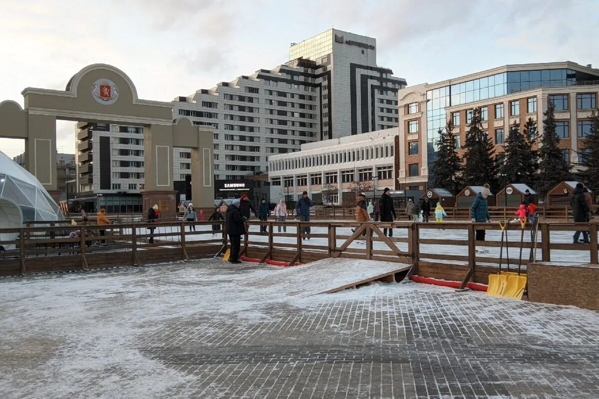 Площадь мира красноярск фото Каток на площади Мира в Красноярске закроют 22 ноября - МК Красноярск