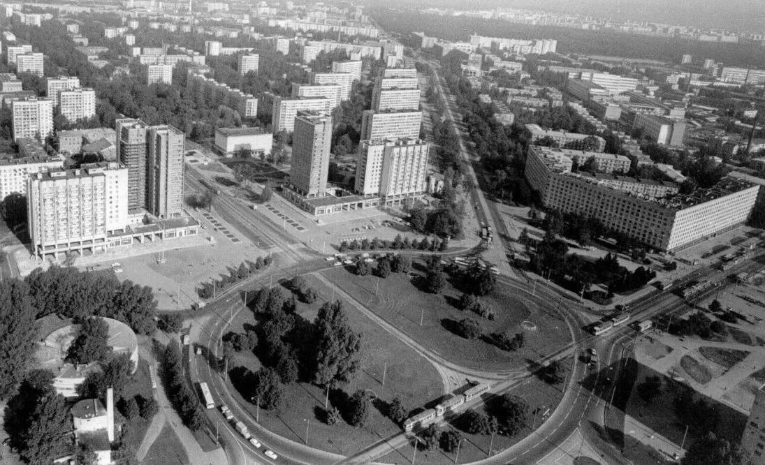 Площадь мужества фото Площадь Мужества в Санкт-Петербурге Санкт-Петербург Центр