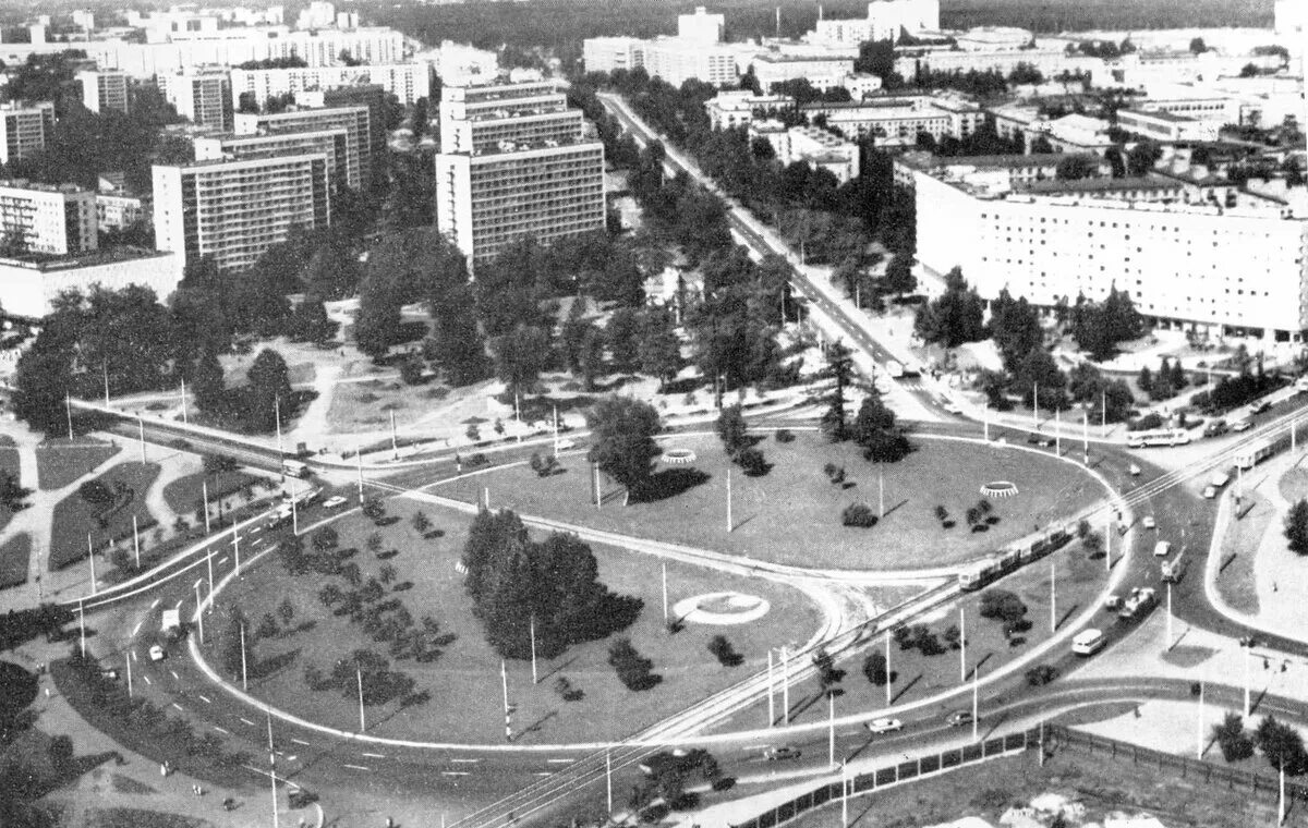 Площадь мужества в москве фото Почему "Площадь Мужества" открывалась дважды и как изначально называлась "Полите