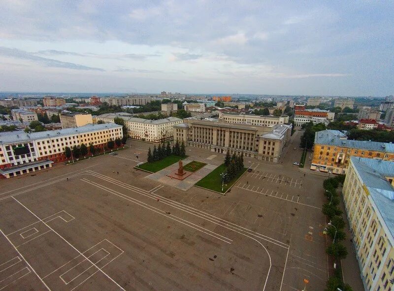 Площадь невского киров фото В Кирове объявили конкурс на проект реконструкции Театральной площади - Общество