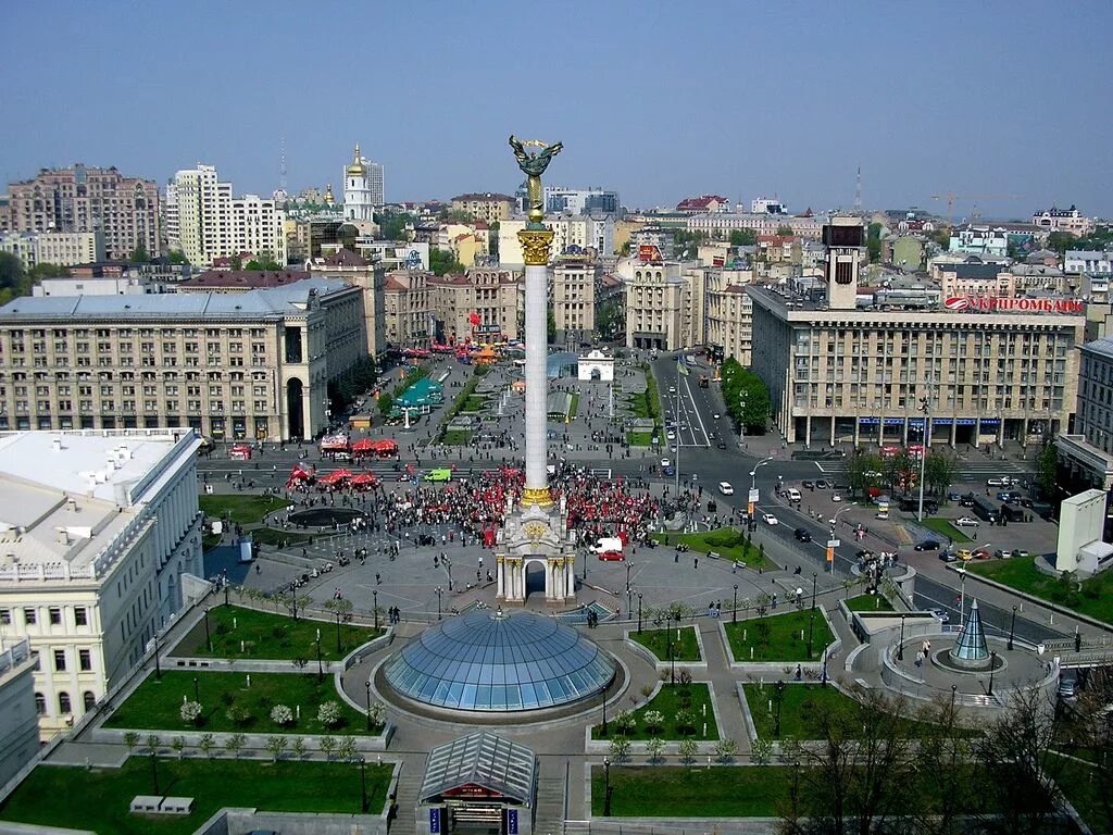 Площадь независимости фото Stop 13. Kiev, Ukraine, the center of Ukraine. Ya I just think it would be cool 