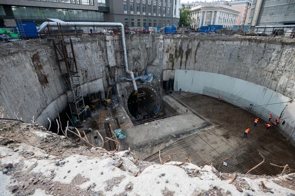 Площадь около метро горный институт свежее фото Когда откроют станцию метро "Горный институт" в Петербурге, и как она сейчас выг
