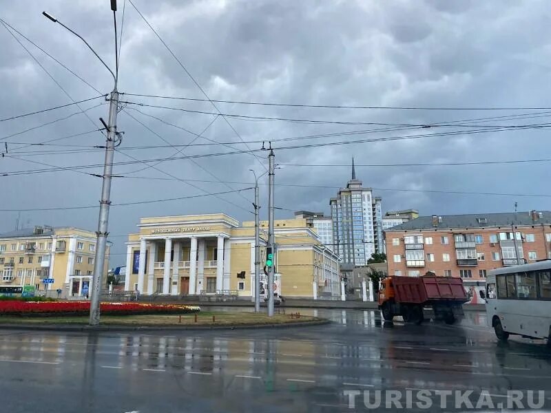 Площадь октября барнаул фото Площадь октября барнаул - CollectPhoto.ru