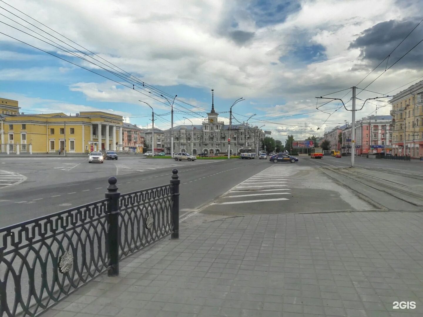 Площадь октября барнаул фото Площадь октября в барнауле - Фото