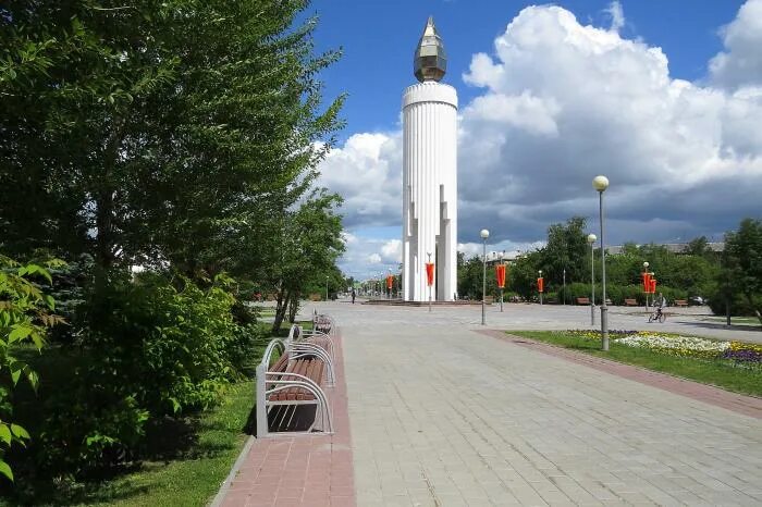 Площадь памяти тюмень фото Свеча Памяти - Тюмень