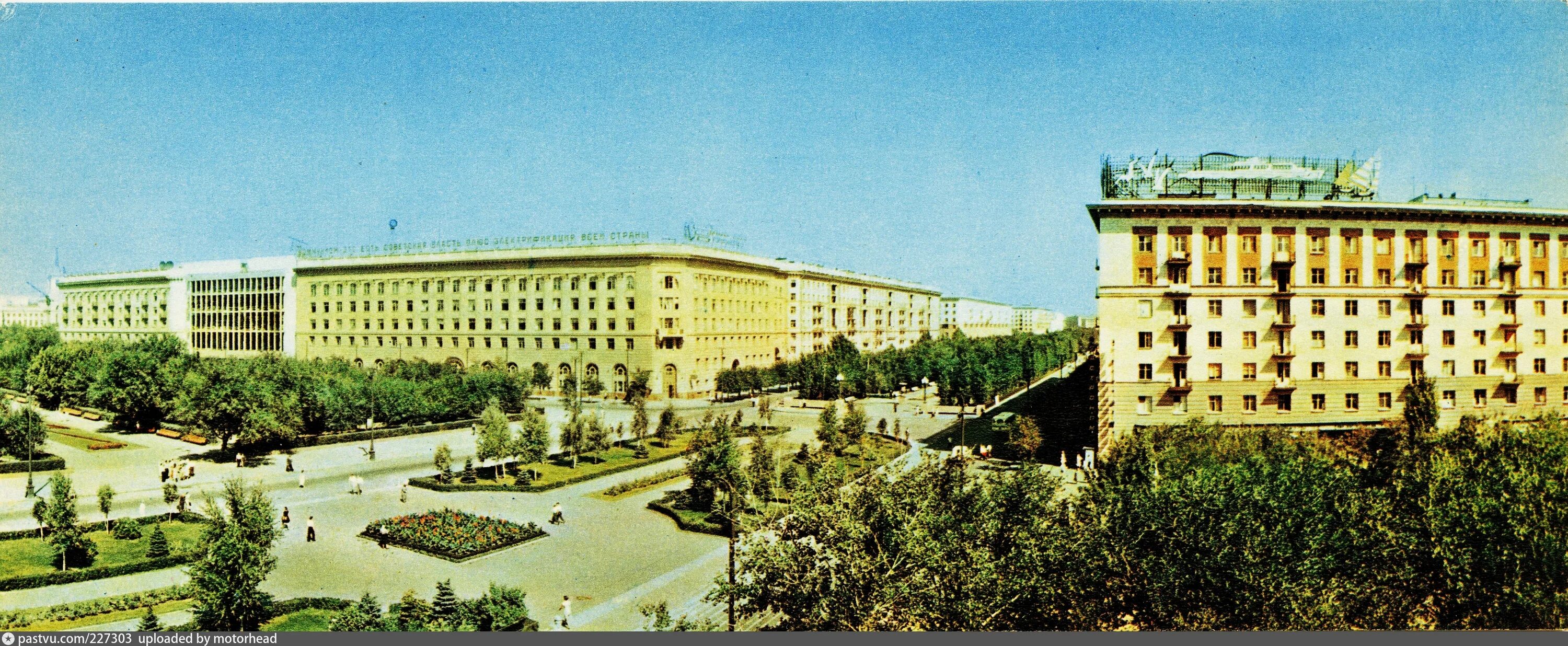 Площадь павших борцов фото Площадь Павших Борцов