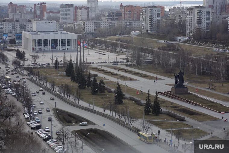 Площадь перми фото Коронавирус изменил облик Перми. Сравните город до карантина и сейчас. ФОТО - UR