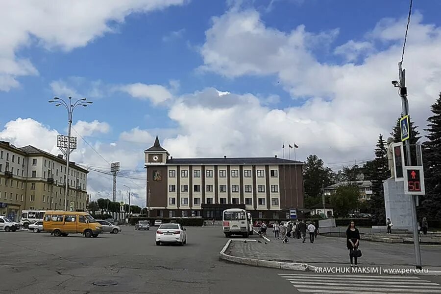 Площадь первоуральск фото На рынке пассажироперевозок необходимо навести порядок Вечерний Первоуральск