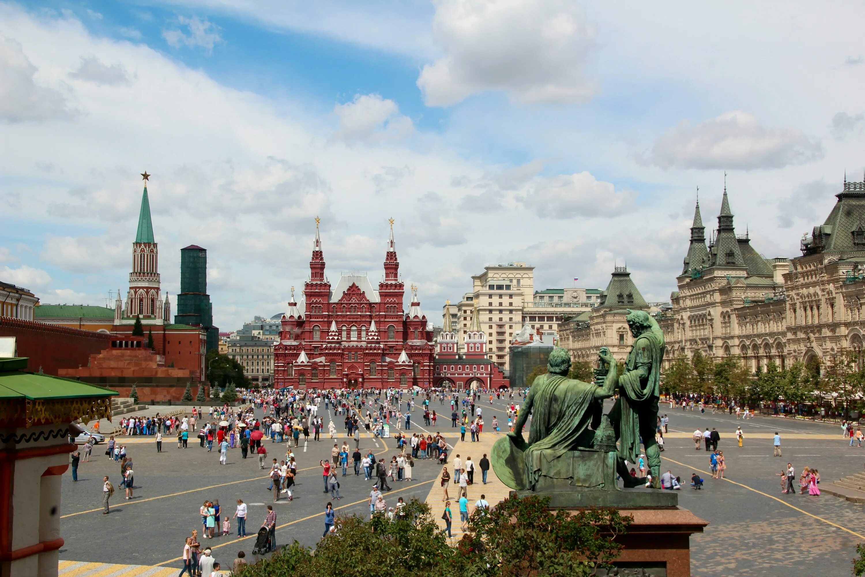 Площадь по фото онлайн Lenin's Mausoleum tour with Kremlin Necropolis musement
