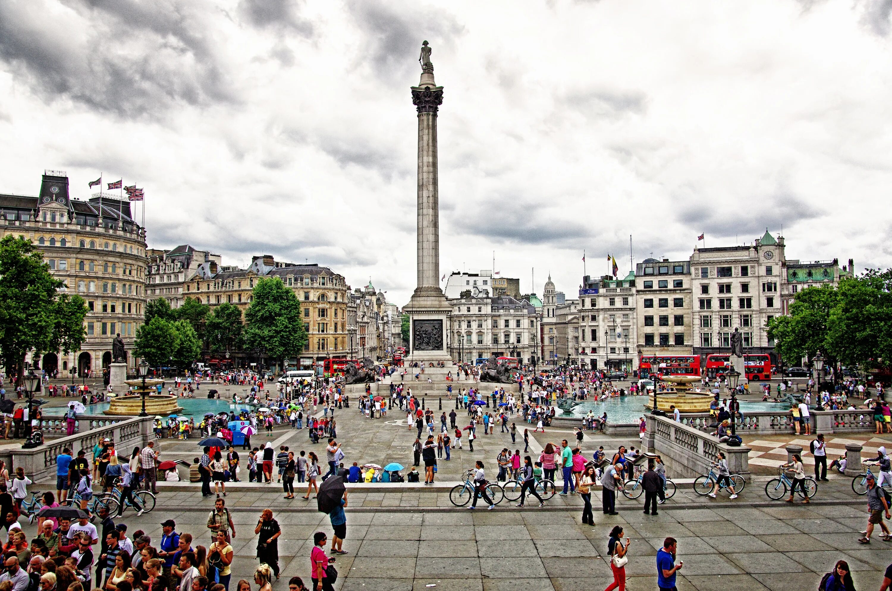 Площадь по фото онлайн Wallpaper : city, town square, sky, landmark, urban area, public space, metropol