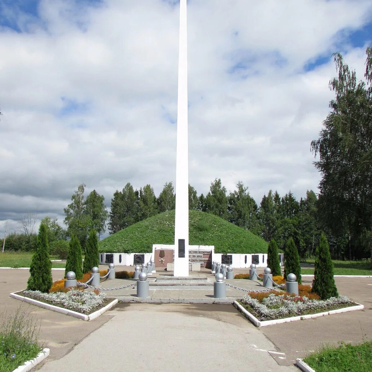 Площадь победы алексин фото Мемориальный комплекс Курган Славы, Алексин - Tripadvisor