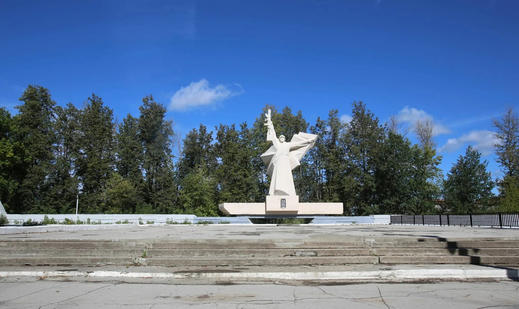 Площадь победы алексин фото Есть память, в которой не будет забвенья!" 2022, Алексин - дата и место проведен