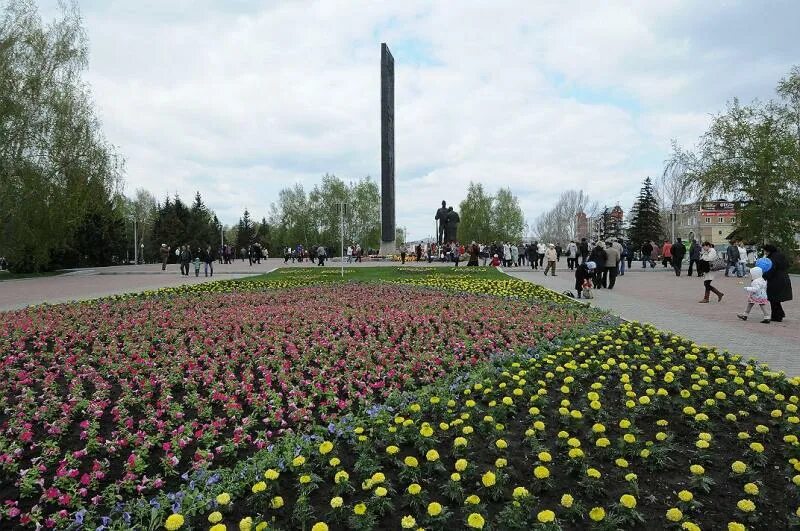 Площадь победы барнаул фото День Победы в Барнауле (фоторепортаж) БАРНАУЛ :: Официальный сайт города