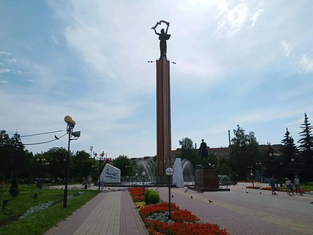Площадь победы калуга фото Калуга площадь мира - Фото