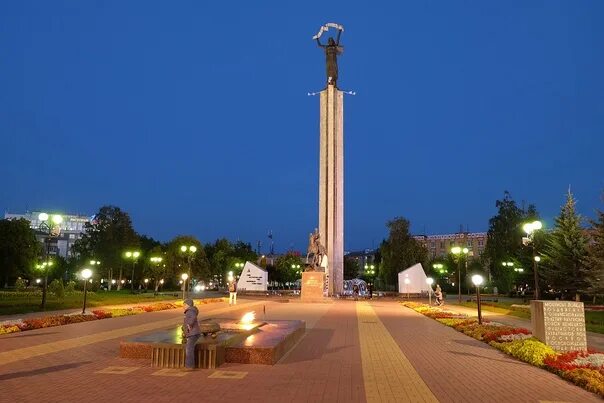 Площадь победы калуга фото Kaluga - "City of Military Valor"! This honorary title was awarded to the region