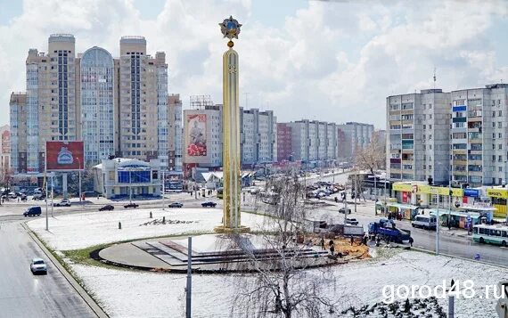 Площадь победы липецк фото В Липецке демонтировали забор у памятника Победы
