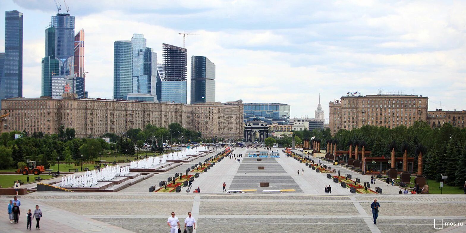 Площадь победы москва фото Park Pobedy to get two giant media screens / News / Moscow City Web Site