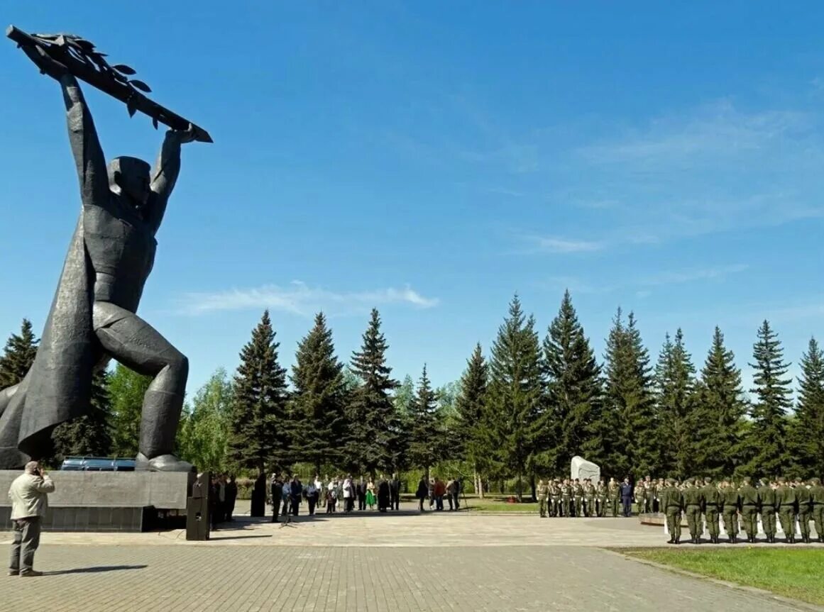 Площадь победы омск фото Топ-35 Главные достопримечательности Омска: куда сходить, что посмотреть за 1-2 