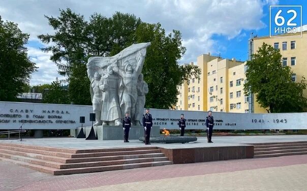 Площадь победы рязань фото В Рязани начались торжества в честь Дня Победы 9 мая вся страна отмечает один из