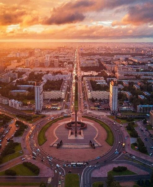 Площадь победы санкт петербург фото Victory Square, Moscow District. On the square there is an obelisk-monument to t