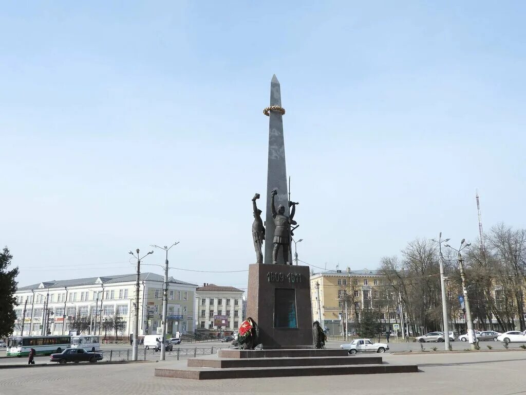 Площадь победы смоленск фото Панорама: Монумент защитников Смоленска, жанровая скульптура, Россия, Смоленск, 
