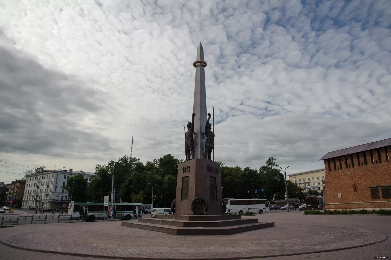 Площадь победы смоленск фото Памятники и скульптуры Смоленска (31 фото) - Блог / Заметки - Фотографии и путеш