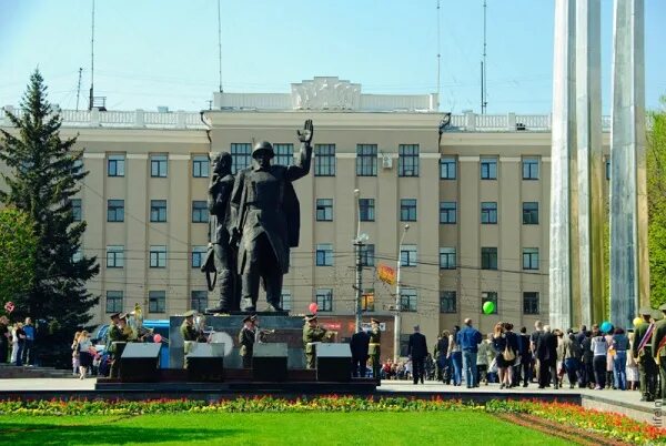 Площадь победы тула фото Программу празднования 70-летия Победы обсудят с туляками