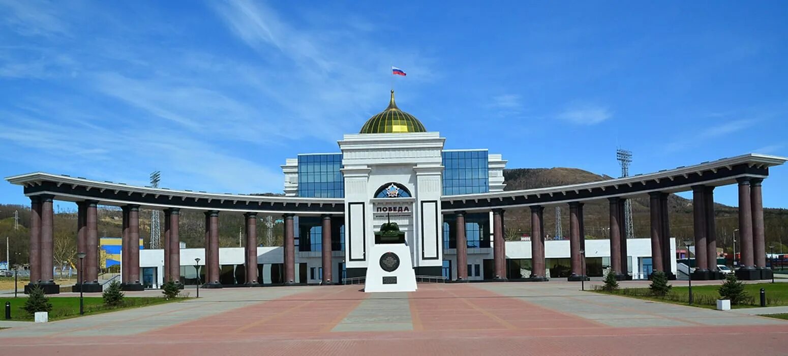 Площадь победы южно сахалинск фото Музейно-мемориальный комплекс "Победа" - Южно-Сахалинск, пр-кт. Победы, д. 1. По