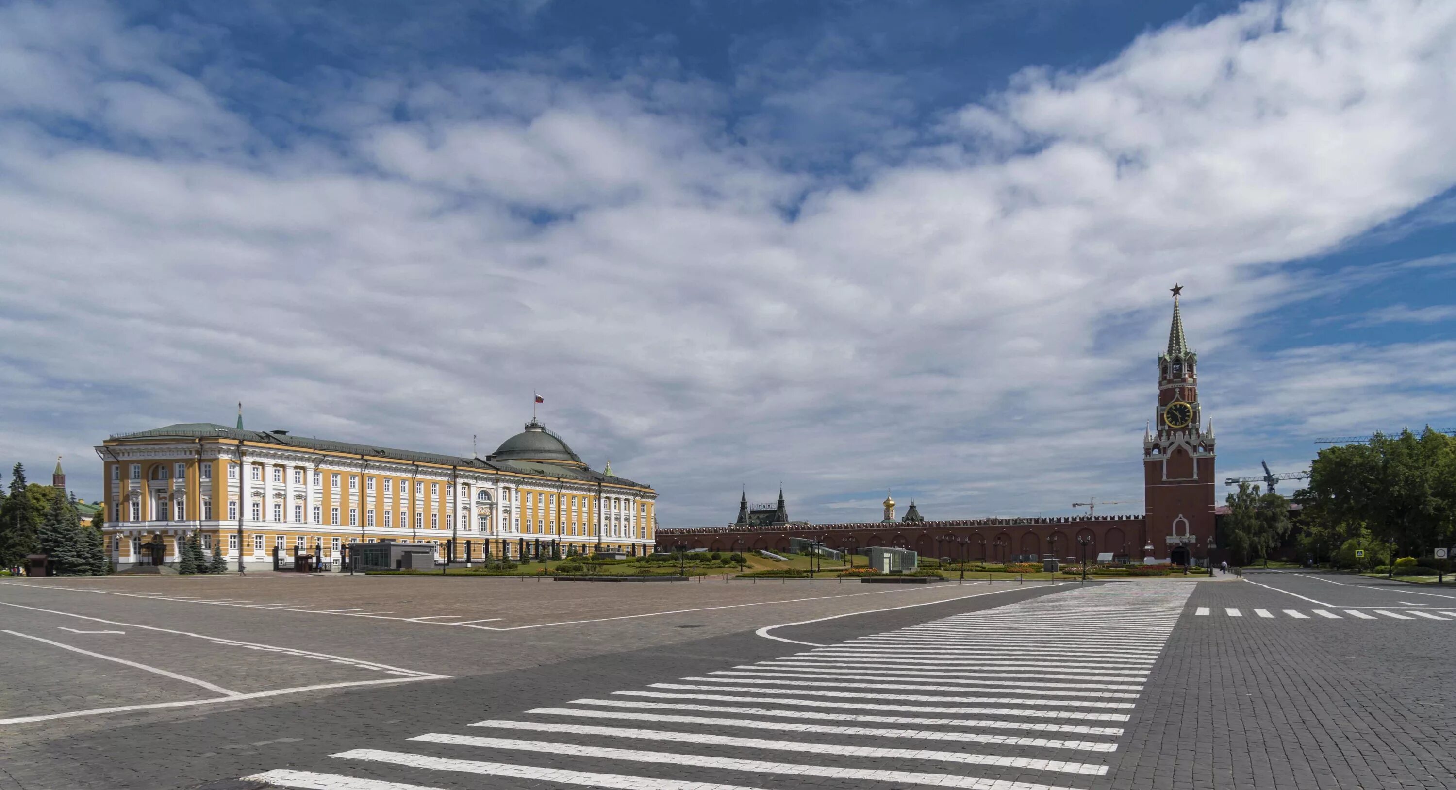 Площадь подписать фото Классика?