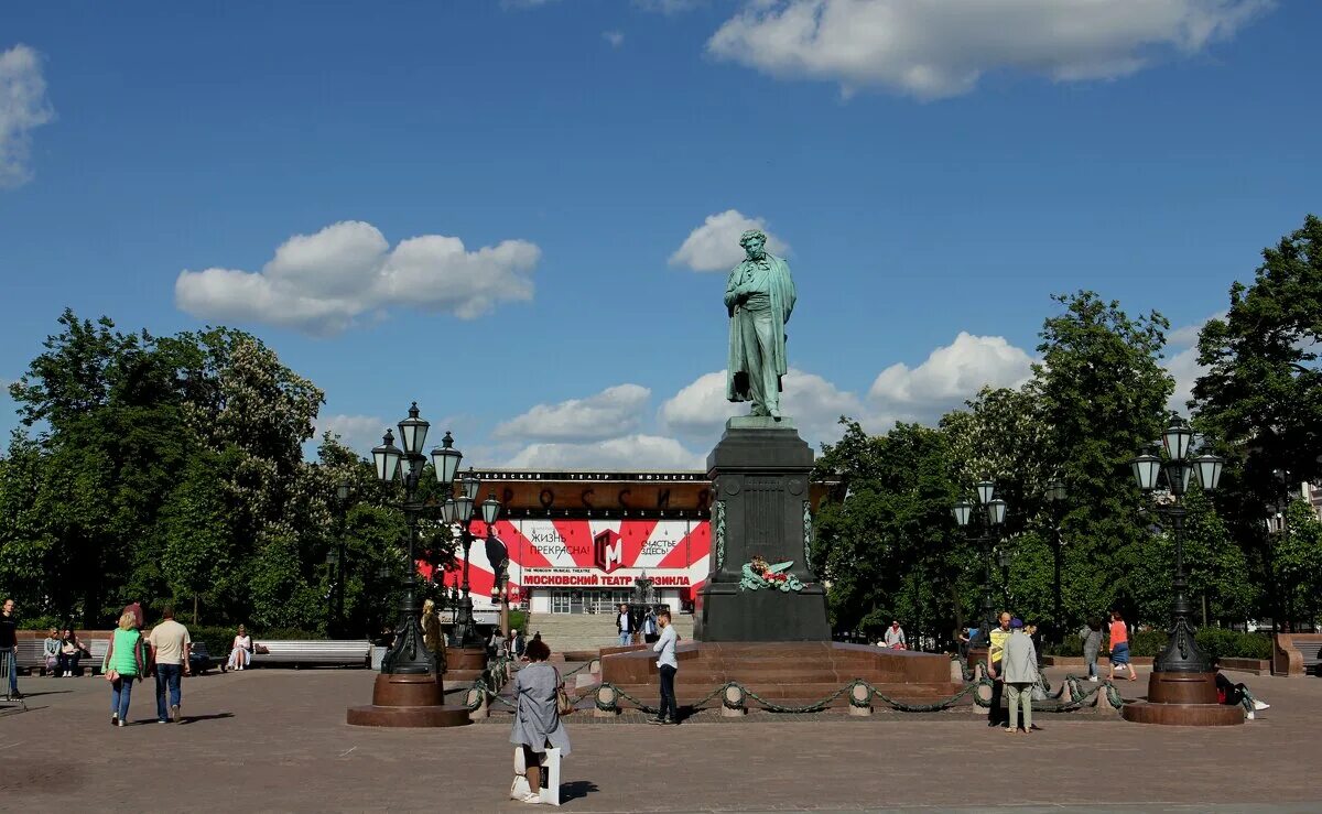 Площадь пушкина фото Пушкин на площади Пушкина :: Валерий - Социальная сеть ФотоКто