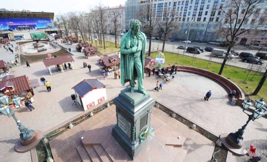 Площадь пушкина фото Пушкинская площадь в Москве: фото, история, отзывы, как добраться