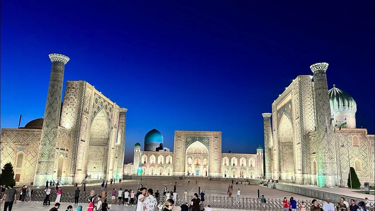 Площадь регистан фото Registan Square at Night ; Iconic Complex in Samarkand - YouTube