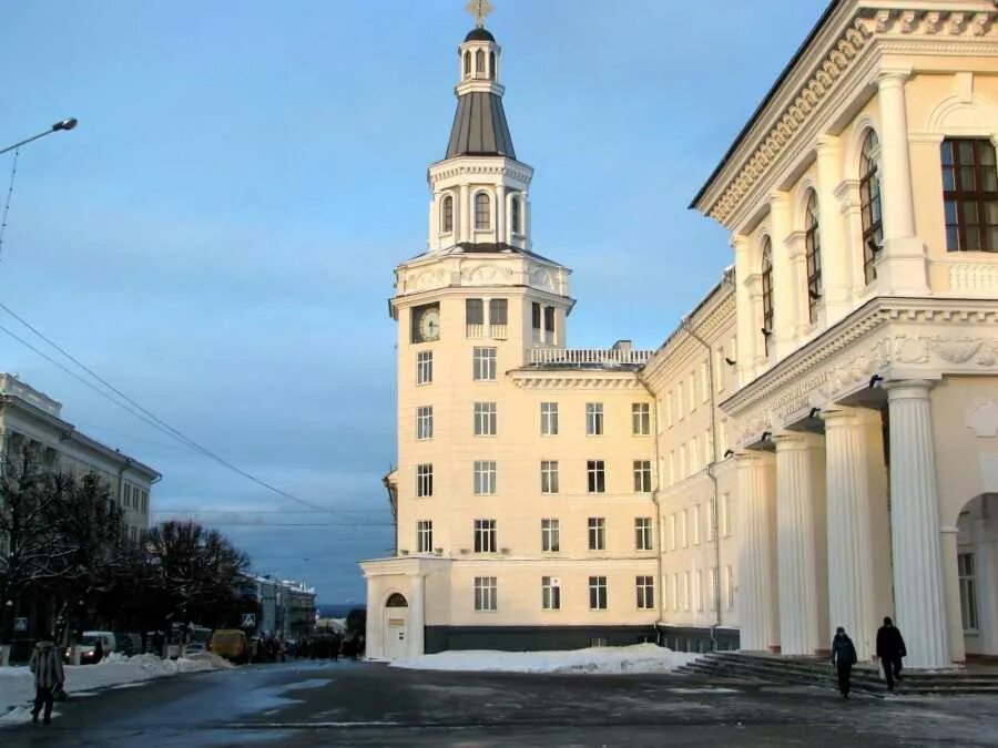 Площадь республики чебоксары фото Памятник Ленину на площади Республики, Чебоксары, Россия - туристические достопр