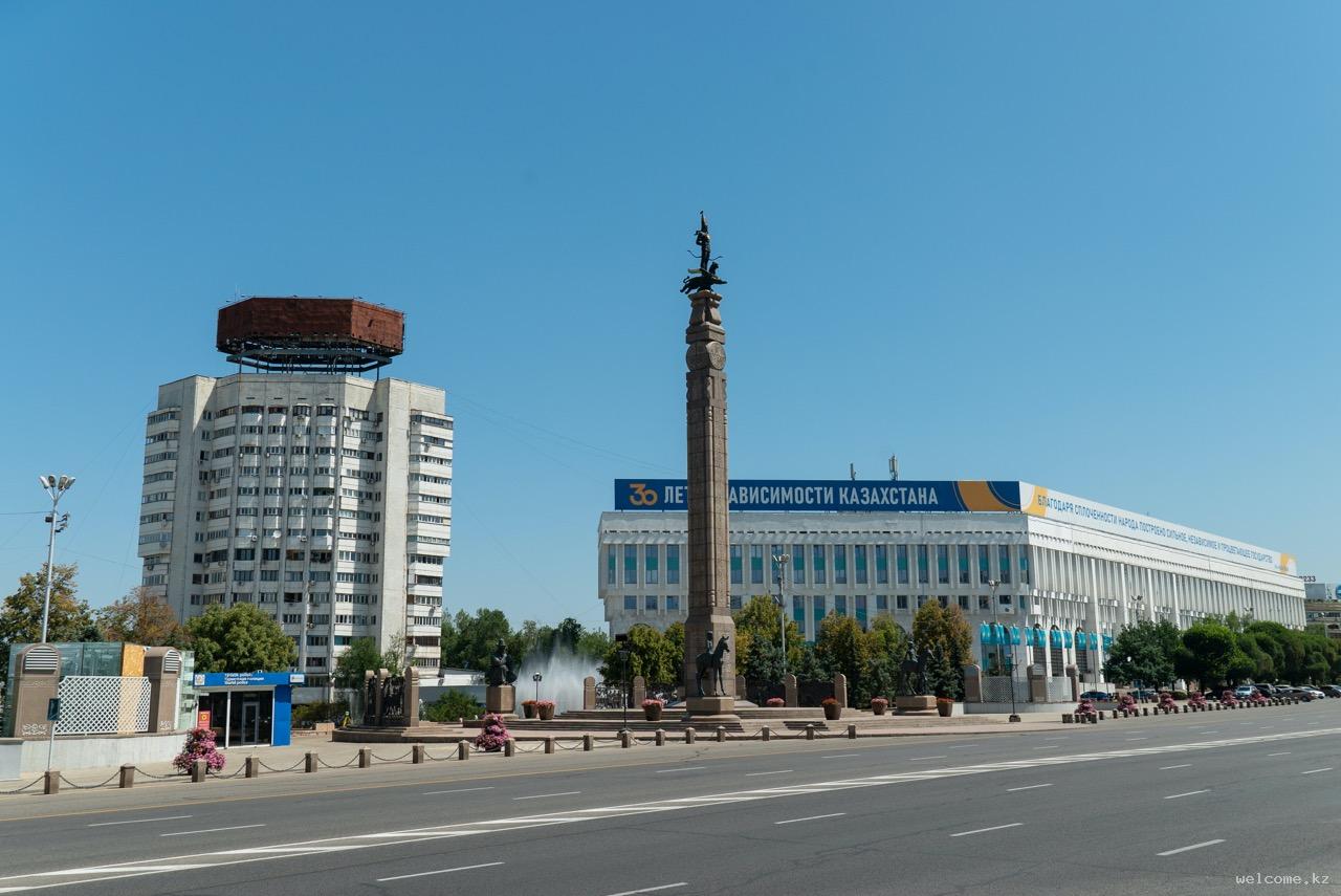 Площадь республики фото Монумент Независимости и площадь Республики в Алматы