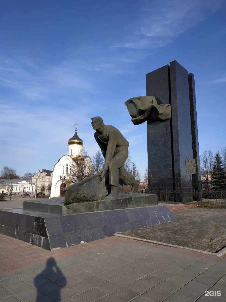 Площадь революции иваново фото Памятник революции иваново