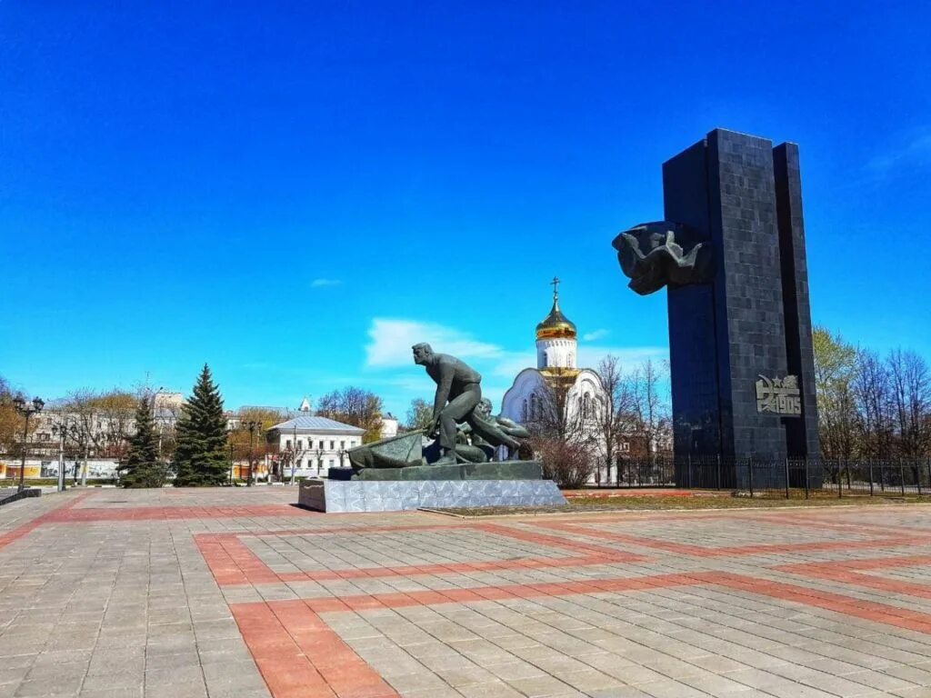 Площадь революции иваново фото Площадь Революции - Европа, Россия, Ивановская область