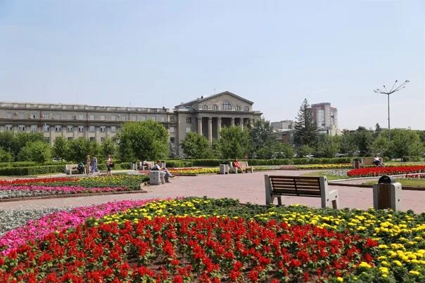 Площадь революции красноярск фото По секрету вам расскажем, что на площади Революции установят новогоднюю елку. Кс