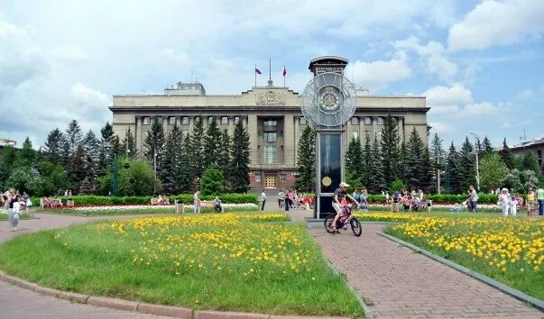 Площадь революции красноярск фото Площадь Революции - достопримечательности Красноярска