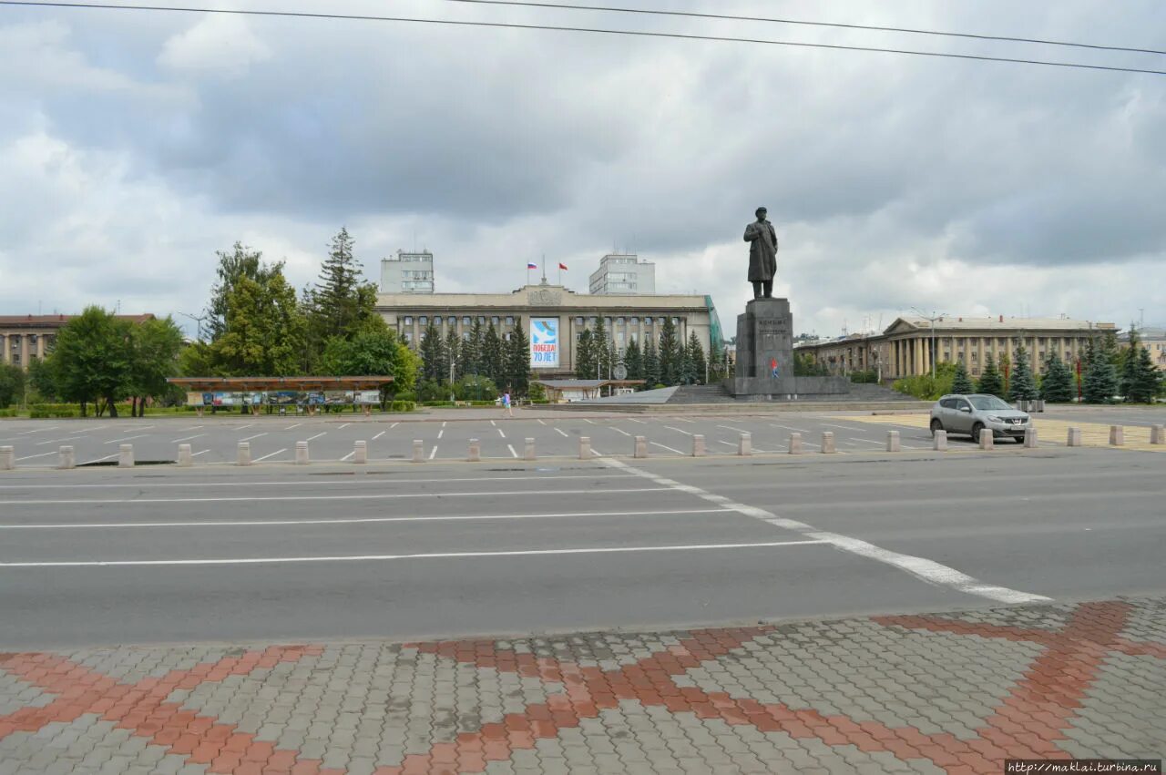 Площадь революции красноярск фото Мы на чёртовом крутились колесе (Красноярск, Россия)
