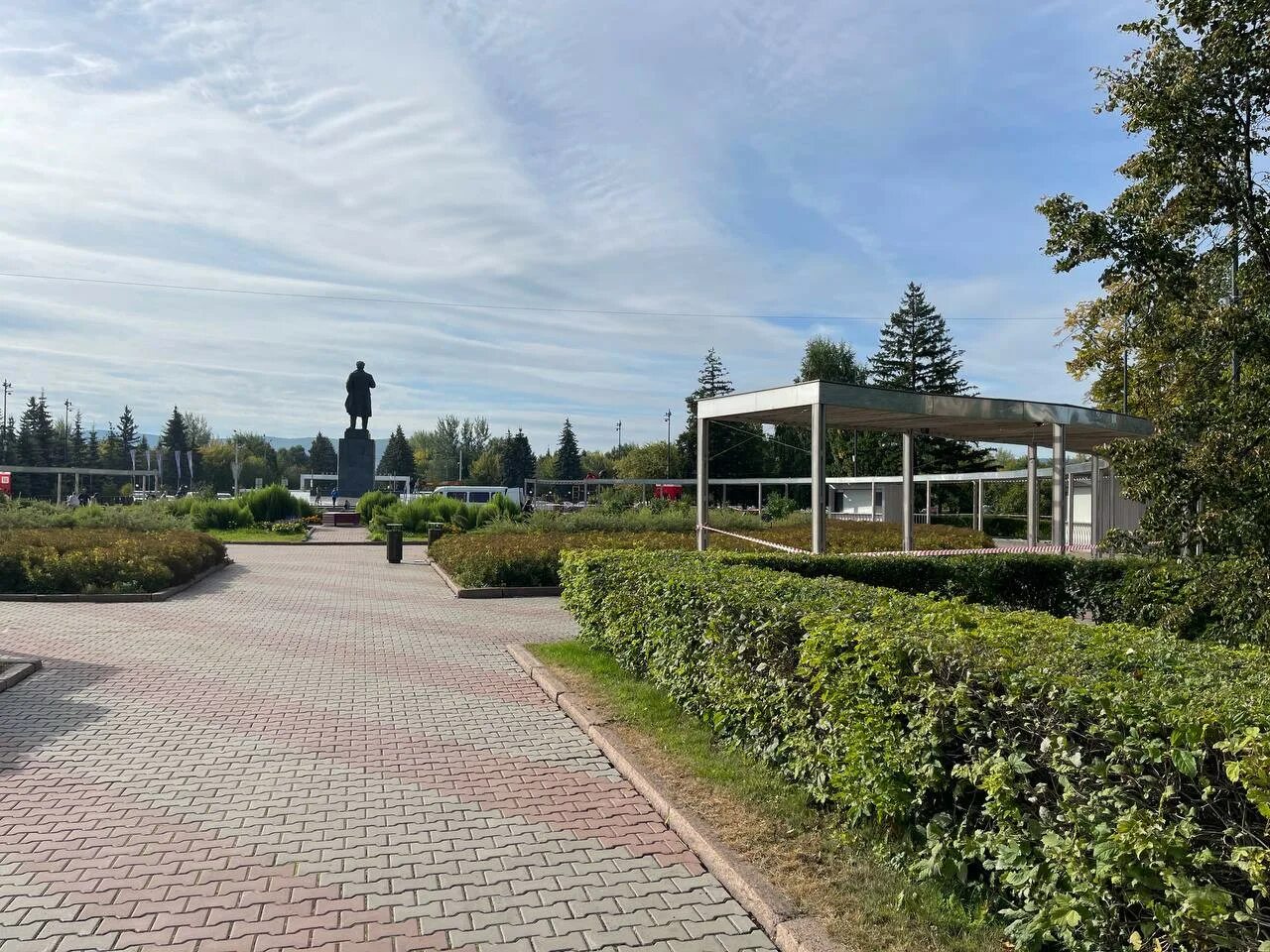 Площадь революции красноярск фото В Красноярске площадь Революции начали готовить к строительству станции метро. К